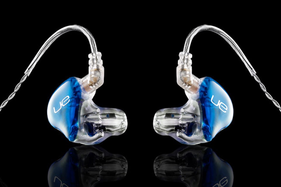 Ultimate Ears UE11 In-Ear Monitors and Sound Tap Personal DI Box