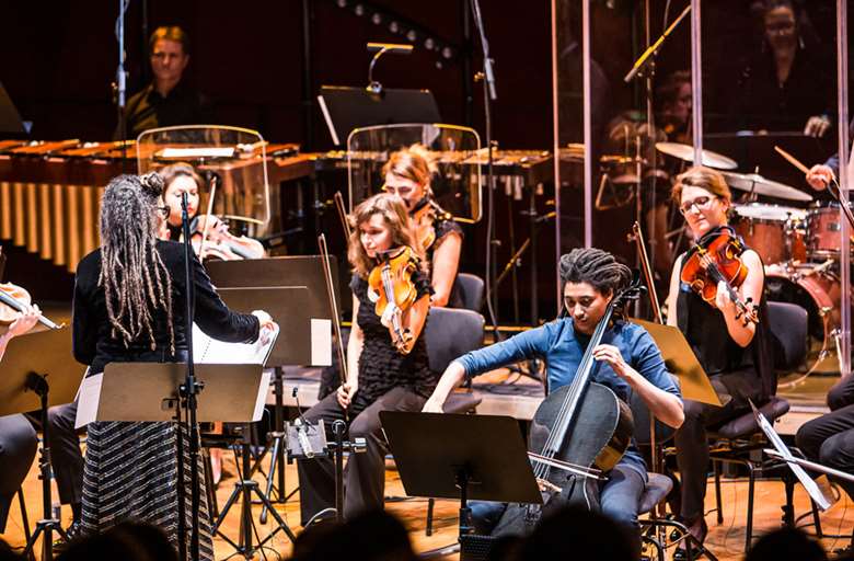 Nicole Mitchell conducts the NFM Leopoldinum Orchestra featuring Tomeka Reid (photo by Sławek Przerwa)