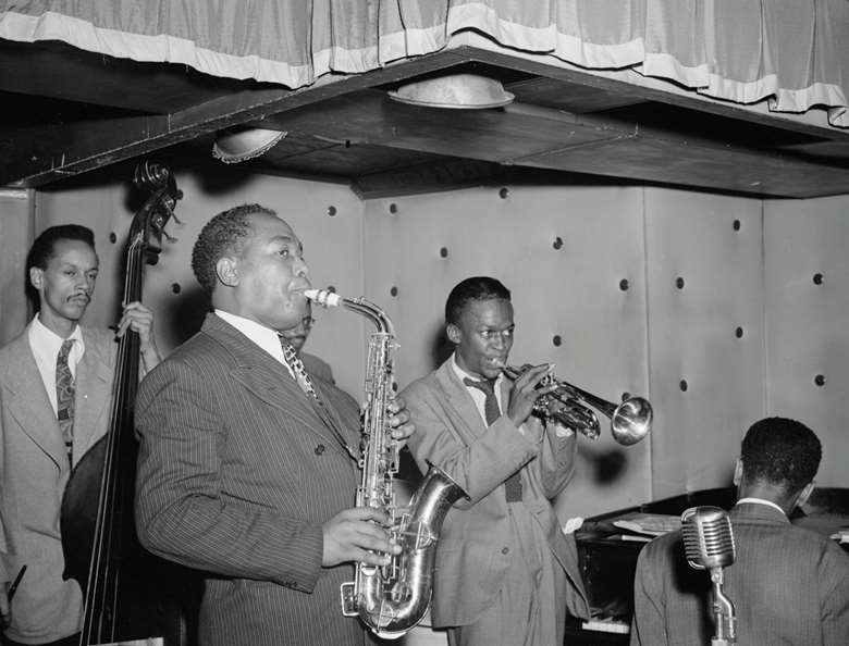 Charlie Parker and Miles Davis (photo: William P Gottlieb courtesy Music Division, Library of Congress)