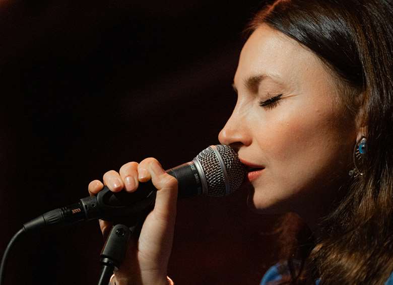 Syrian singer Lynn Adib with Arab indie group Bedouin Burger - Photo courtesy Oslo World 