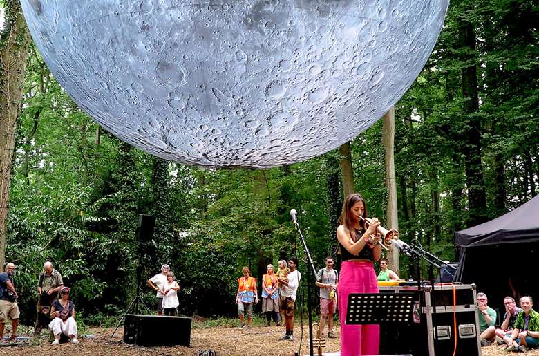 Yazz Ahmed playing under Luke Jerram’s 3D moon installation (photos by Tony Benjamin)