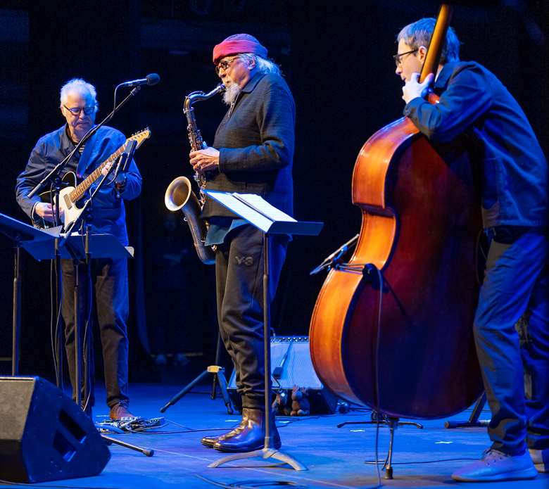 Charles Lloyd's Chapel Trio (Bill Frisell, Lloyd, Thomas Morgan)