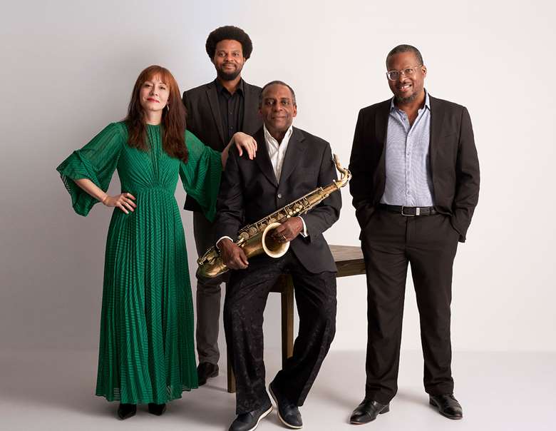 David Murray (seated) with Marta Sanchez (left), Luke Stewart (centre) and Russell Carter (right) - Photo by Laurent Elie Badessi