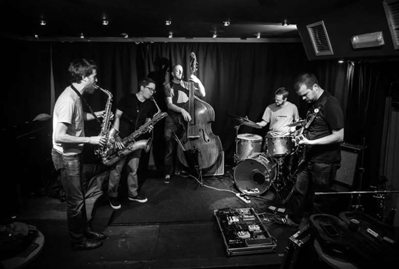 Sloth Racket (Photo by Agata Urbaniak)